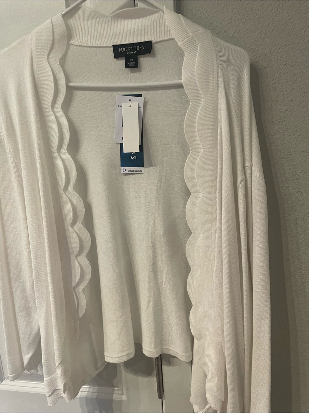 Perceptions White Scalloped-Edge Open Cardigan